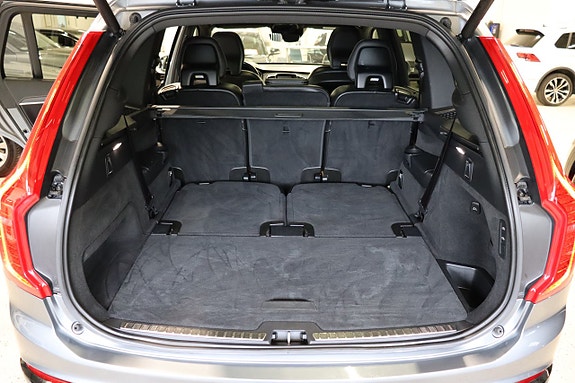 Volvo XC90 6 of 30