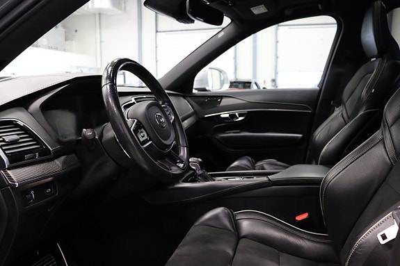 Volvo XC90 9 of 30