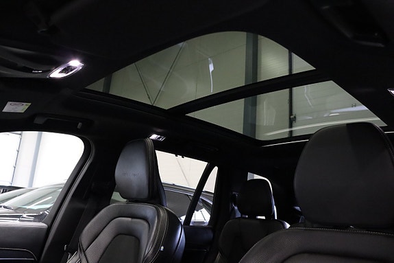 Volvo XC90 29 of 30