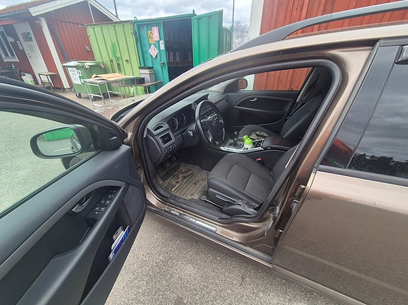 Volvo V70 5 of 5
