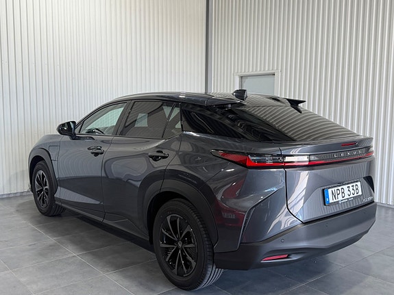 Lexus RZ350e 3 of 28
