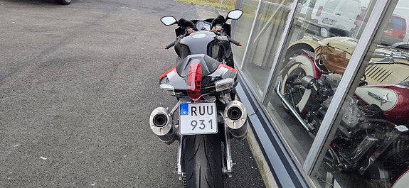 Aprilia RSV 1000 R 139hk 7 of 11