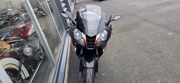 Aprilia RSV 1000 R 139hk 8 of 11
