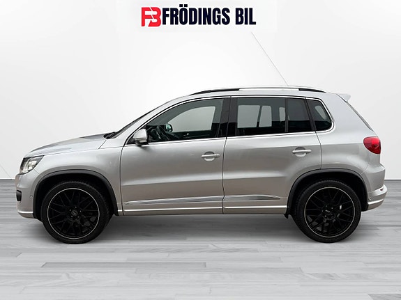 Volkswagen Tiguan 2 of 5