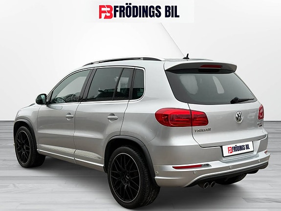 Volkswagen Tiguan 3 of 5