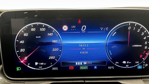 Mercedes-Benz C300 e 15 of 16