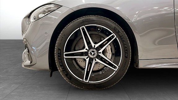 Mercedes-Benz C300 e 9 of 16