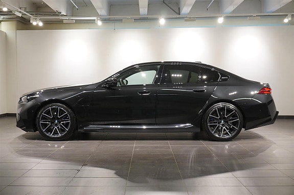 BMW M5 3 of 20