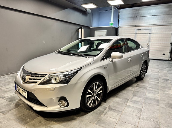 Toyota Avensis 5 of 5