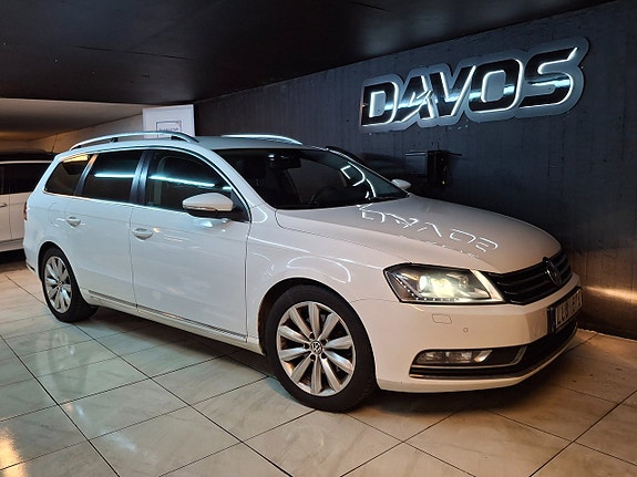 Volkswagen Passat 2 of 5
