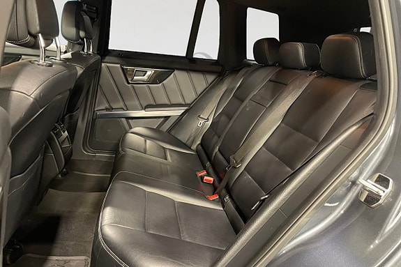 Mercedes-Benz GLK220 14 of 17