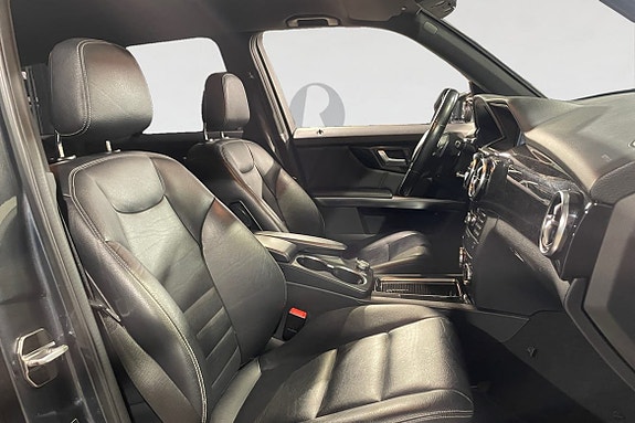 Mercedes-Benz GLK220 15 of 17
