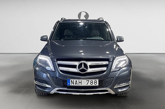 Mercedes-Benz GLK220 10 of 17