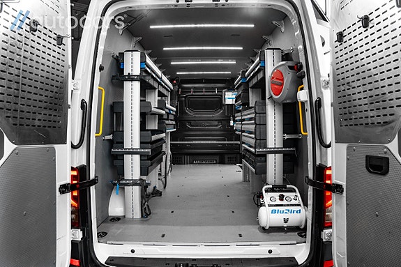 Volkswagen Crafter 14 of 30