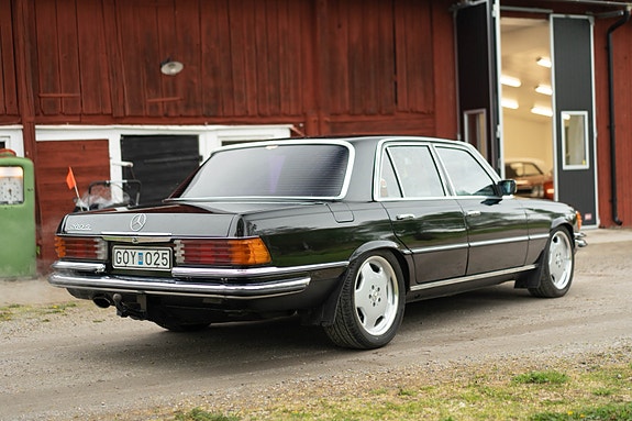 Mercedes-Benz 280 S 4 of 13