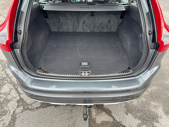 Volvo XC60 14 of 24