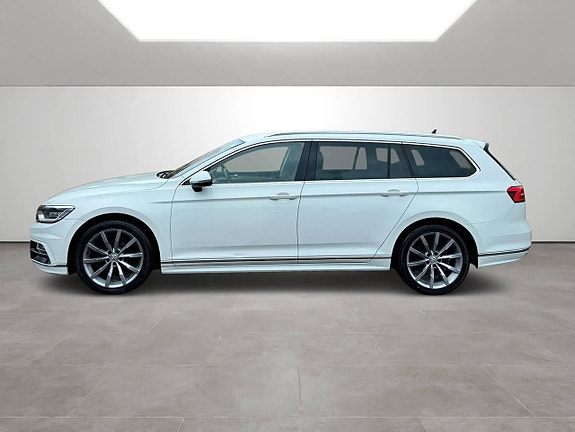 Volkswagen Passat 4 of 5