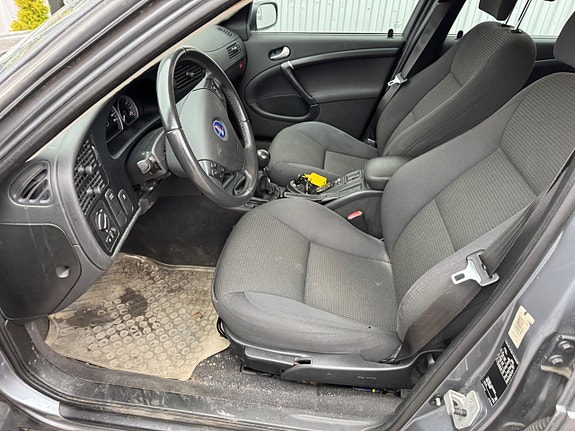 Saab 9-5 9 of 10