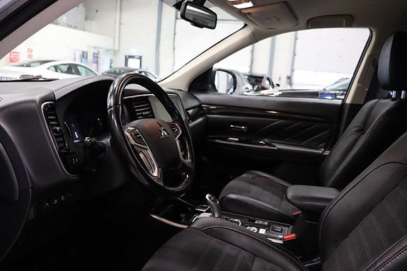 Mitsubishi Outlander 8 of 23