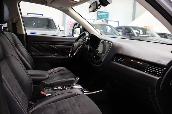 Mitsubishi Outlander 9 of 23