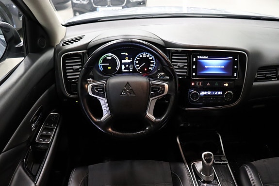 Mitsubishi Outlander 12 of 23