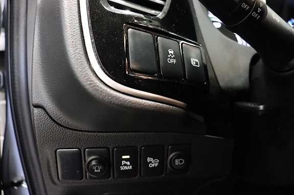 Mitsubishi Outlander 16 of 23