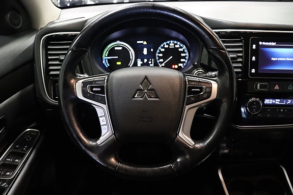 Mitsubishi Outlander 13 of 23