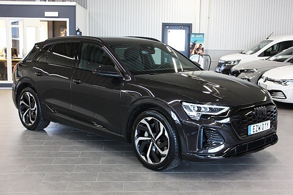 Audi Q8 22 of 25