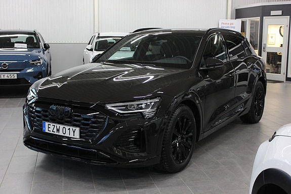Audi Q8 12 of 25