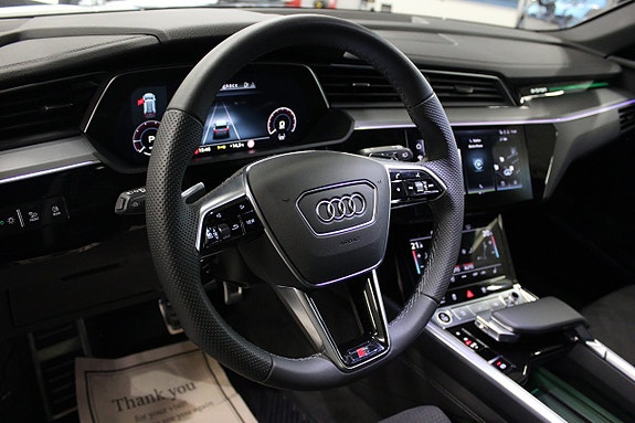 Audi Q8 24 of 25