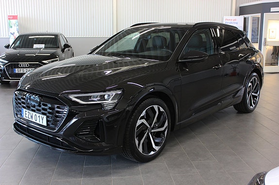 Audi Q8 11 of 25