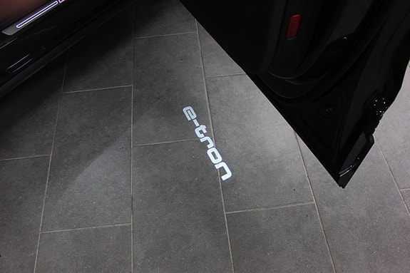 Audi Q8 19 of 25