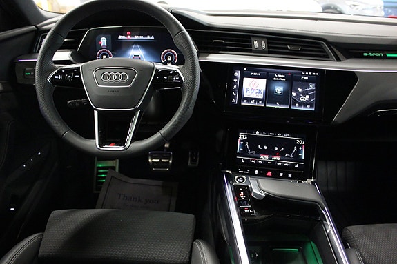 Audi Q8 21 of 25
