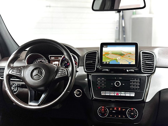 Mercedes-Benz GLE250 d 9 of 18