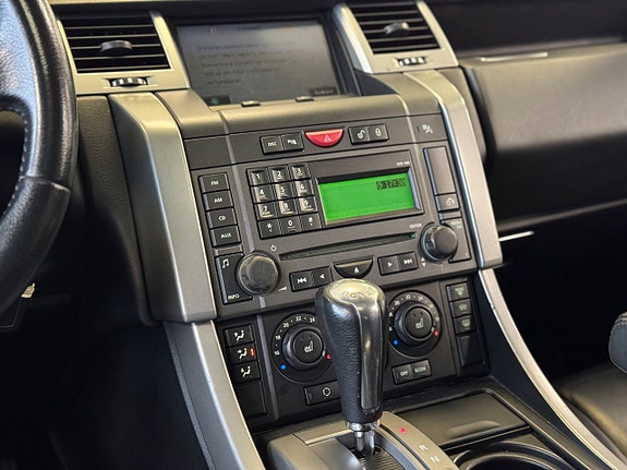 Land Rover Range Rover Sport 17 of 21