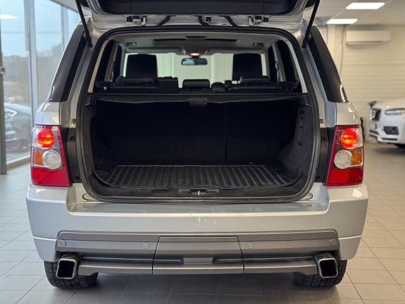 Land Rover Range Rover Sport 6 of 21