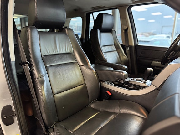 Land Rover Range Rover Sport 12 of 21