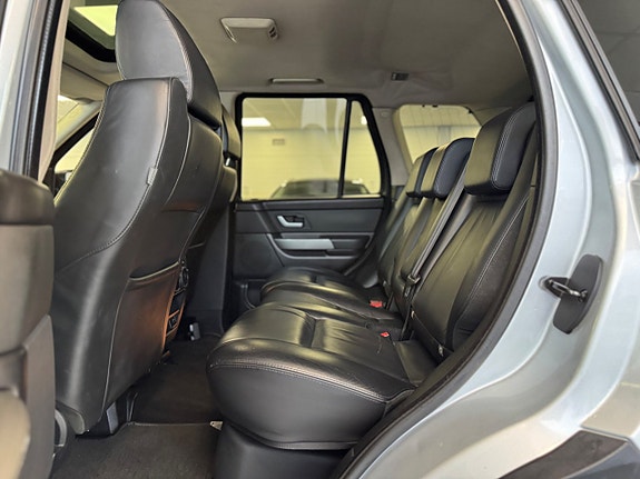 Land Rover Range Rover Sport 14 of 21