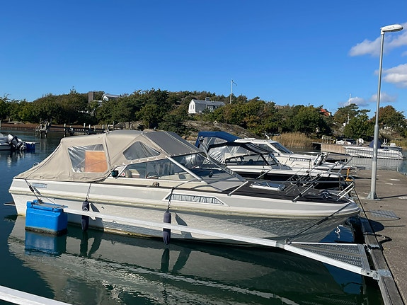 Windy 23FC daycruiser 2 of 15