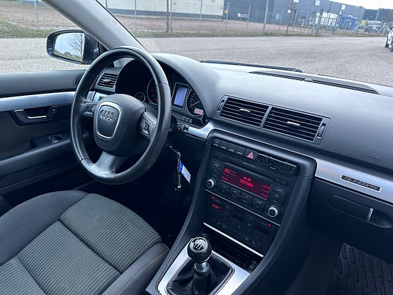Audi A4 10 of 18