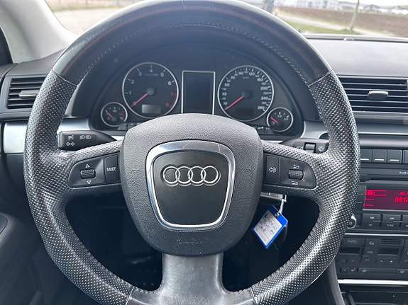 Audi A4 12 of 18