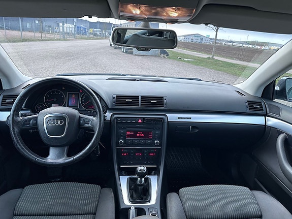 Audi A4 8 of 18