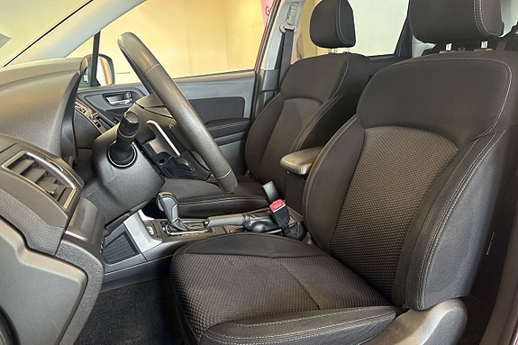 Subaru Forester 9 of 20