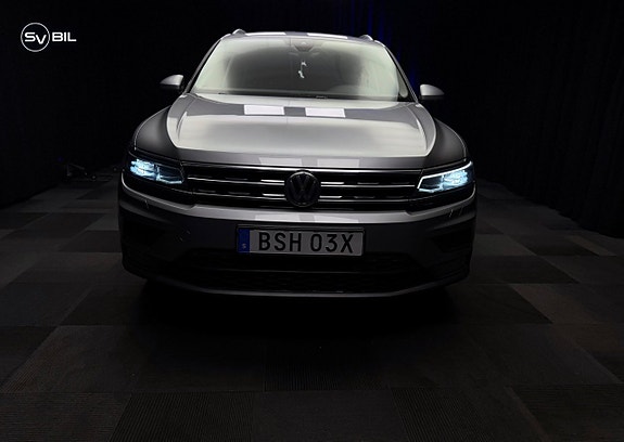 Volkswagen Tiguan Allspace 4 of 5