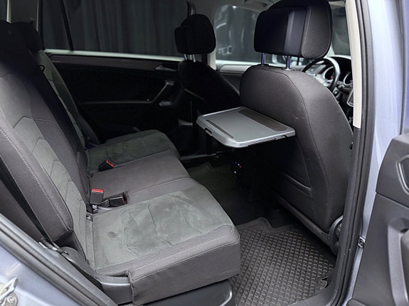 Volkswagen Tiguan Allspace 16 of 30