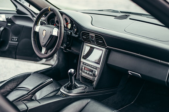 Porsche 911 9 of 14