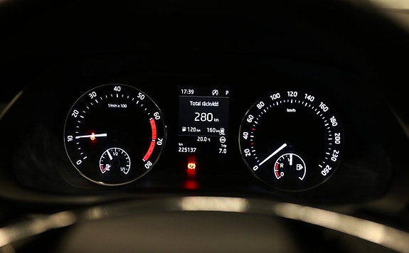 Skoda Octavia 14 of 24