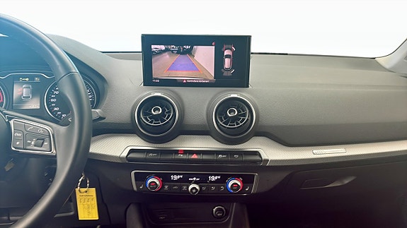 Audi Q2 9 of 13