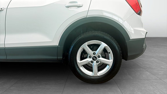 Audi Q2 6 of 13