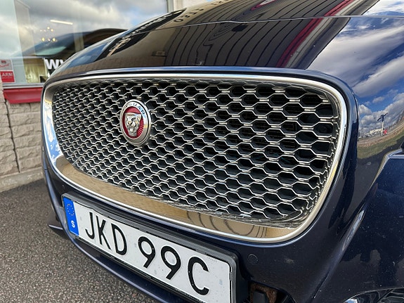 Jaguar XF 21 of 29